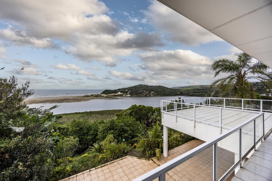 4 Bedroom Property for Sale in Cintsa East Eastern Cape